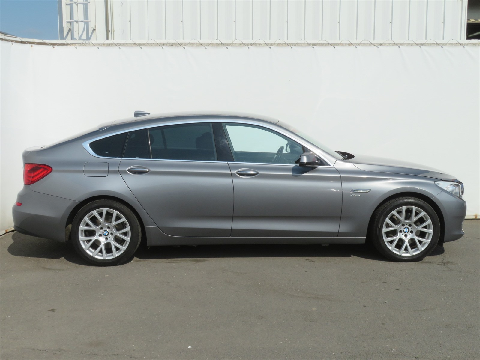 BMW 5GT, 2013 - pohled č. 8