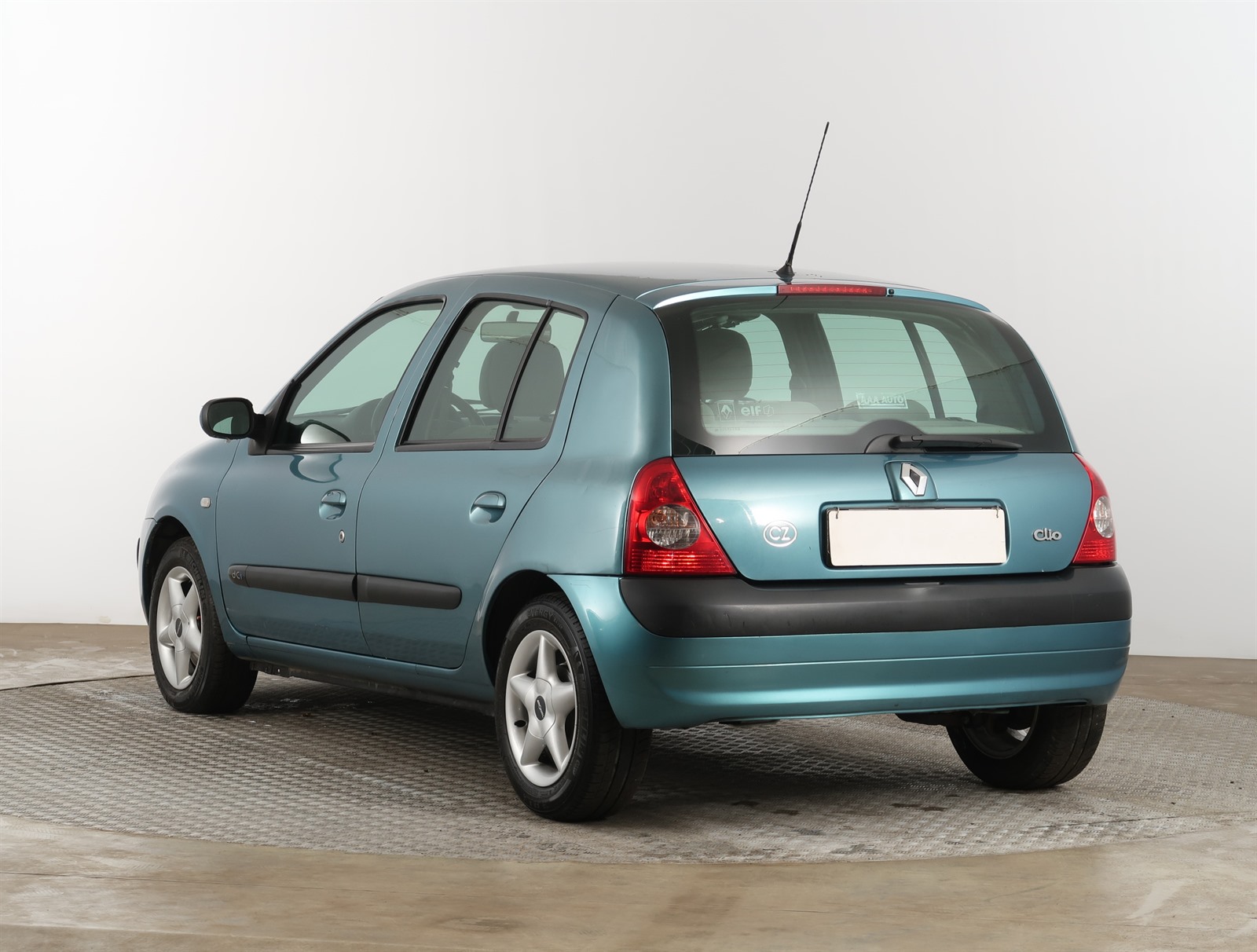 Renault Clio, 2004 - pohled č. 5