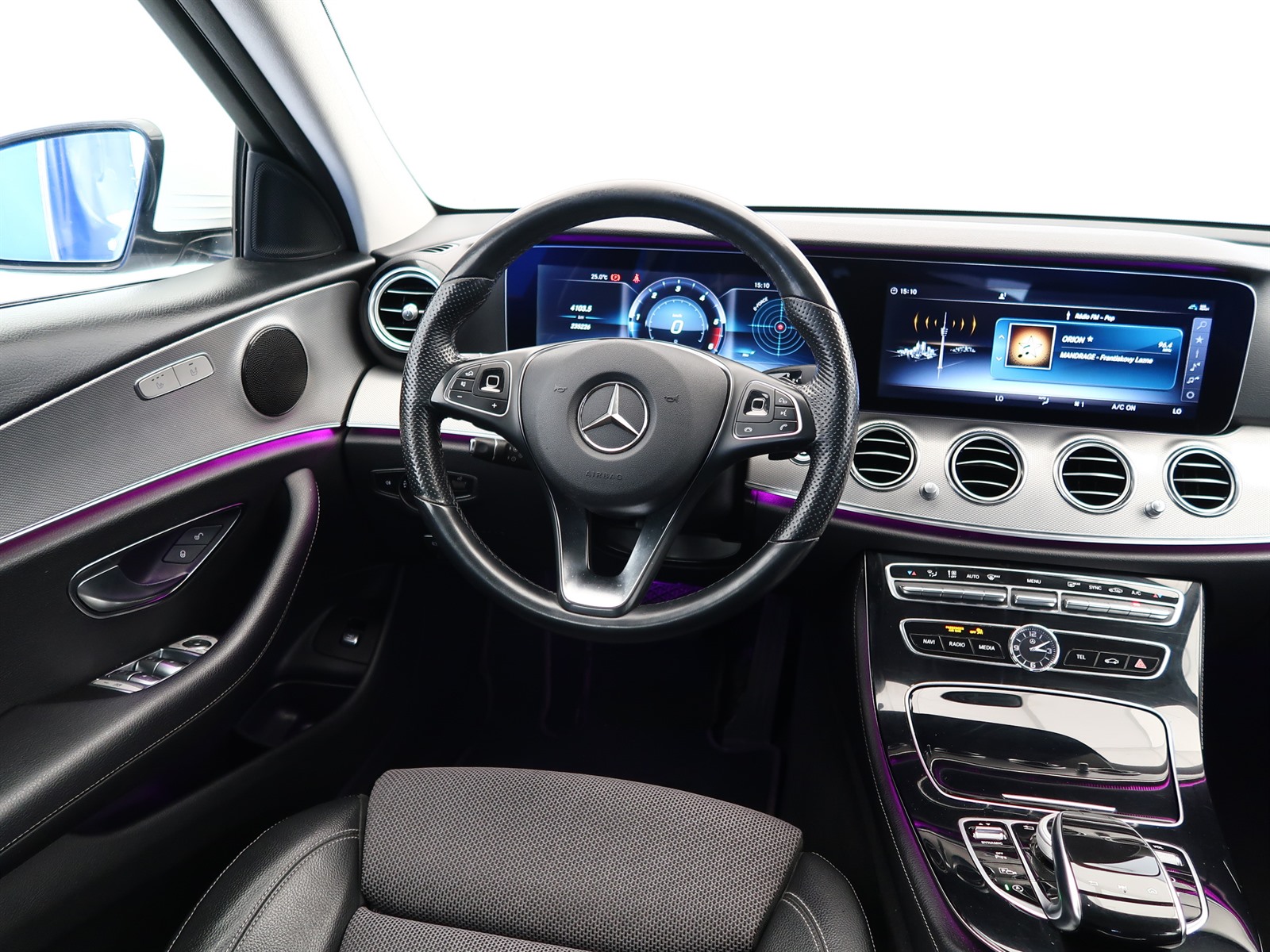 Mercedes-Benz E, 2017 - pohled č. 9
