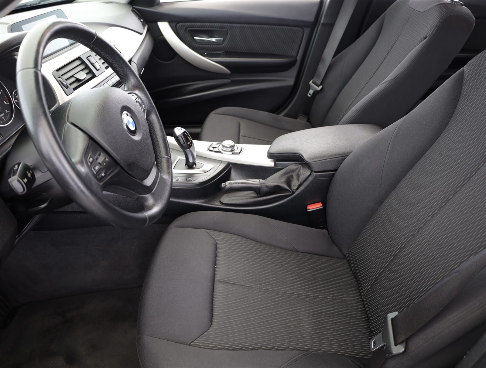 BMW Řada 3, 2014 - pohled č. 13