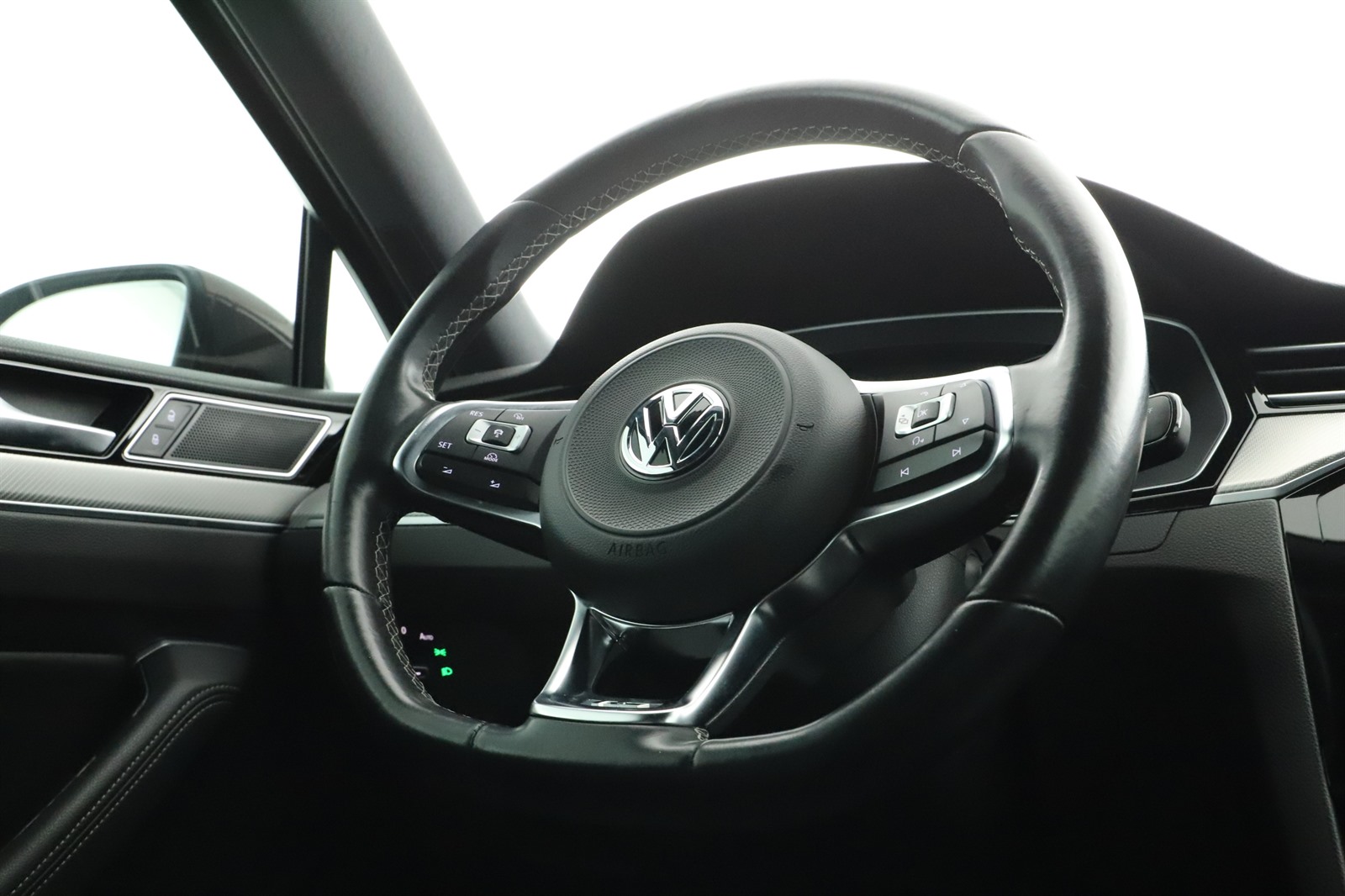 Volkswagen Passat, 2016 - pohled č. 14