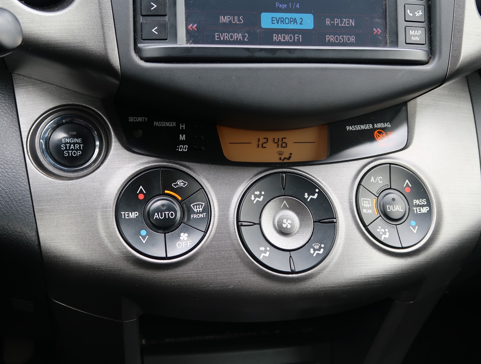 Toyota RAV 4, 2012 - pohled č. 23