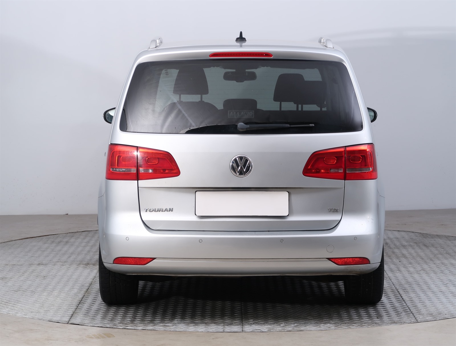 Volkswagen Touran, 2011 - pohled č. 6