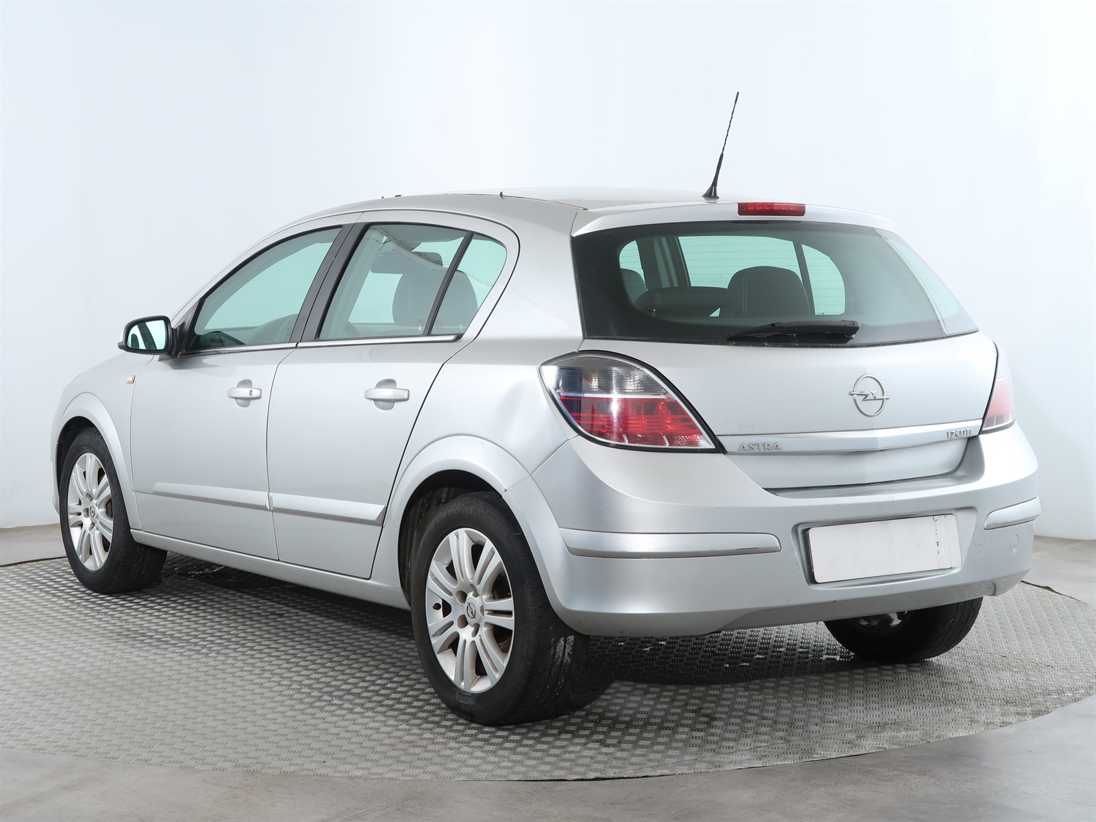 Opel Astra, 2007 - pohled č. 5