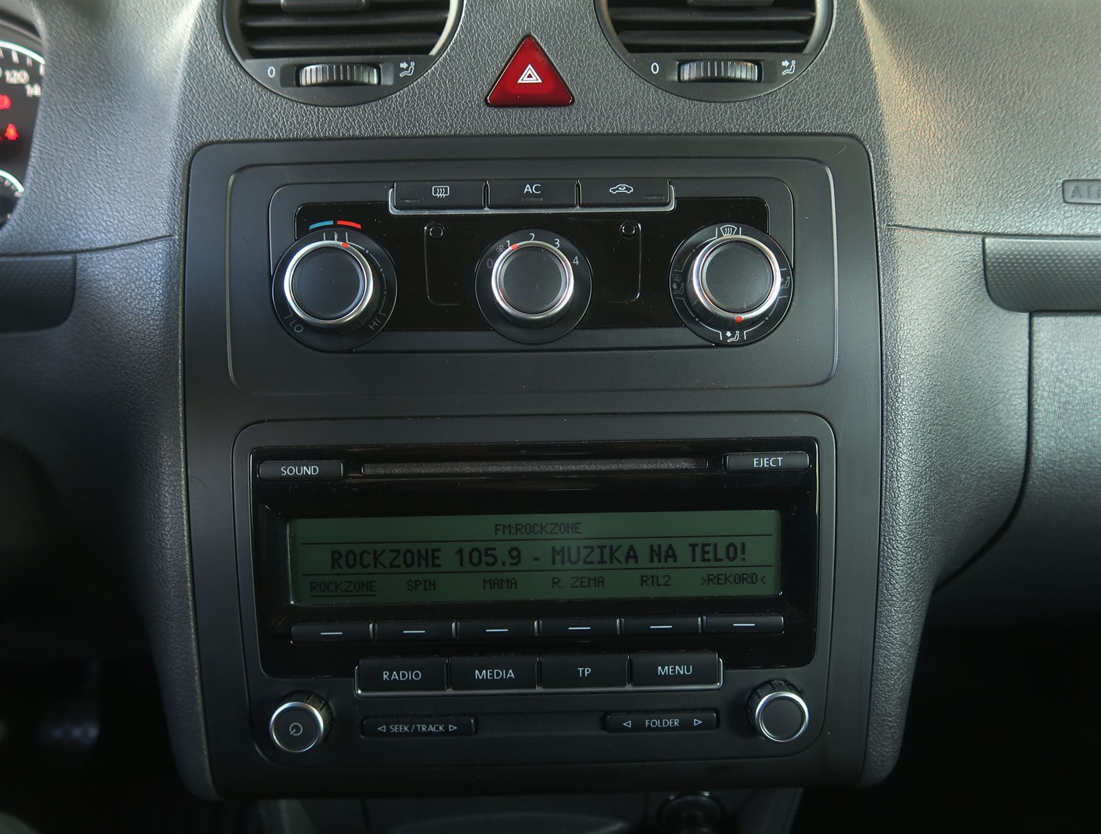 Volkswagen Caddy, 2012 - pohled č. 18