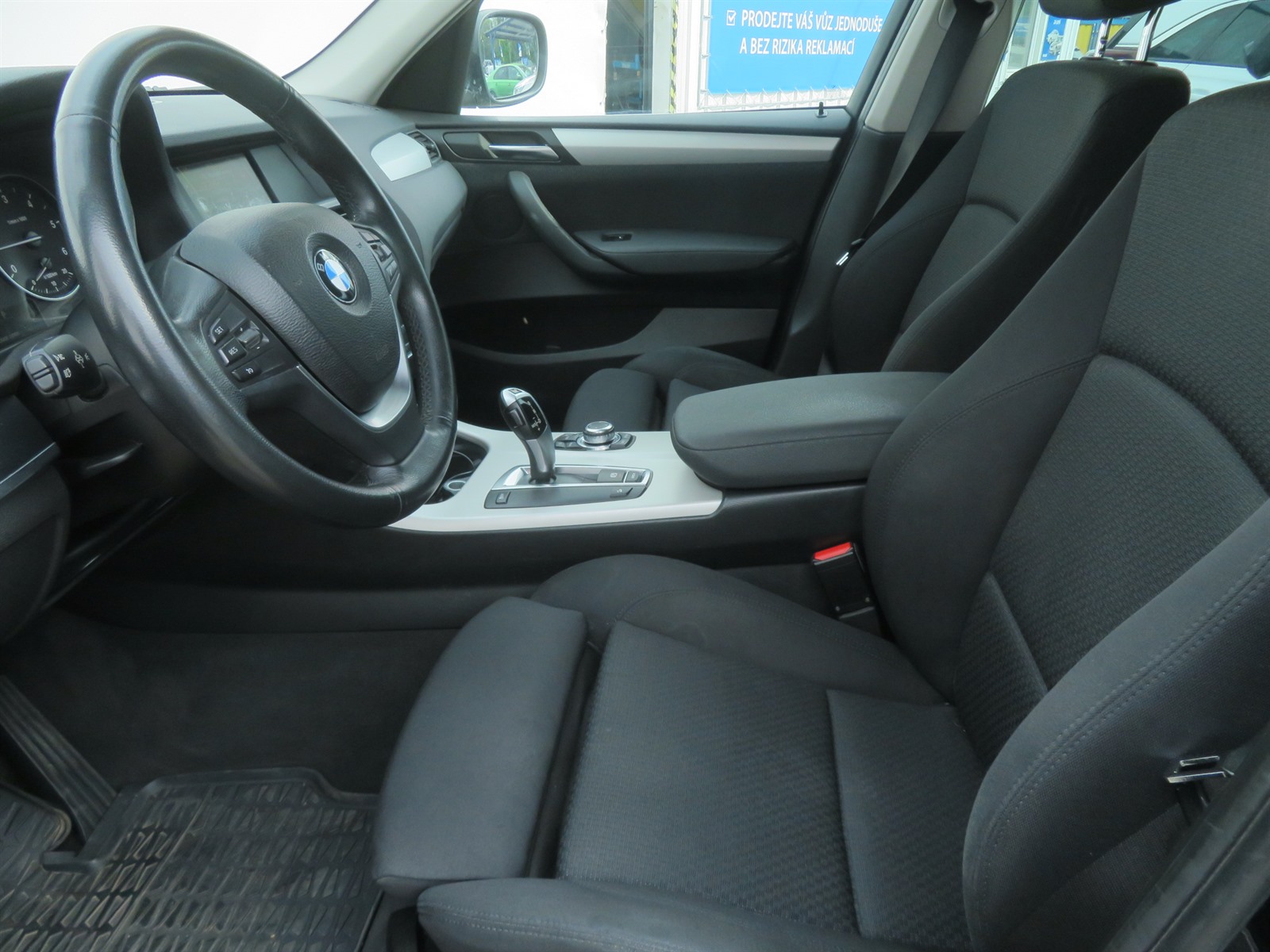 BMW X3, 2011 - pohled č. 16