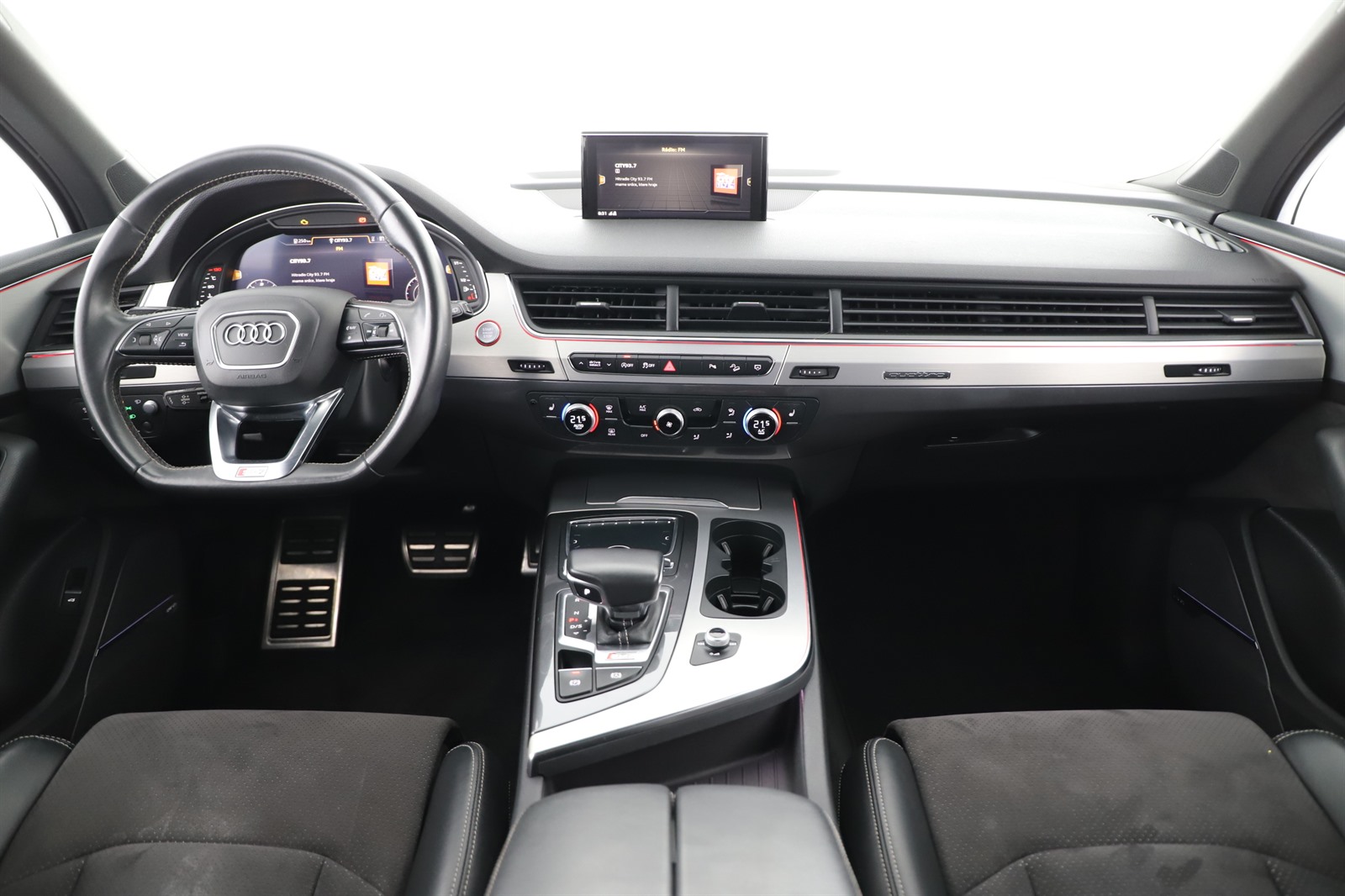 Audi SQ7, 2018 - pohled č. 9