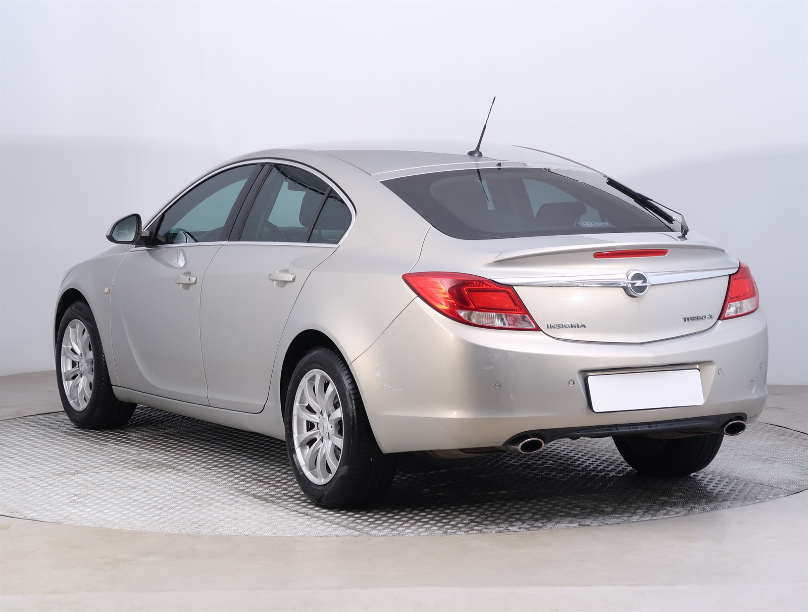 Opel Insignia, 2009 - pohled č. 5