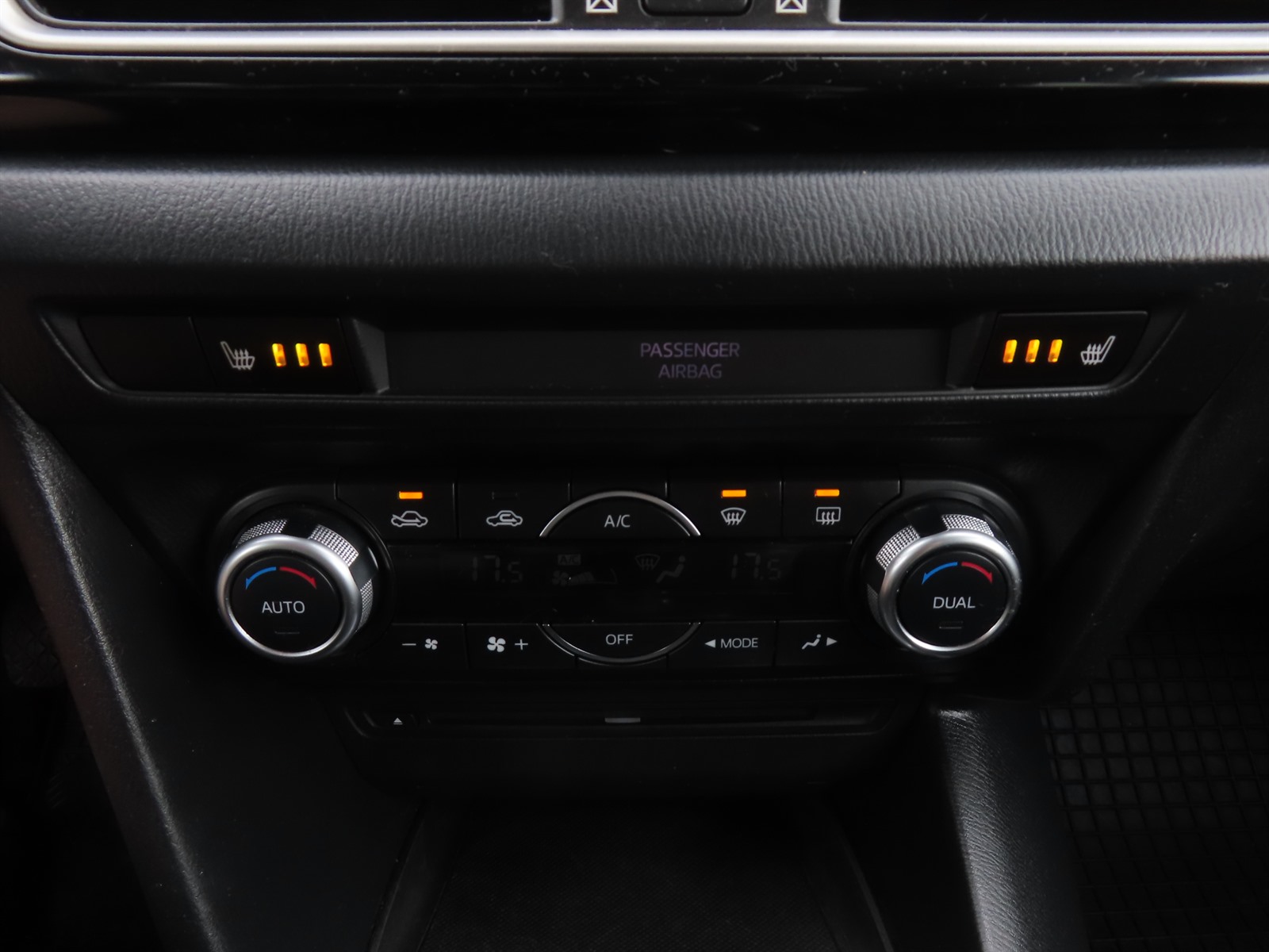 Mazda 3, 2015 - pohled č. 23