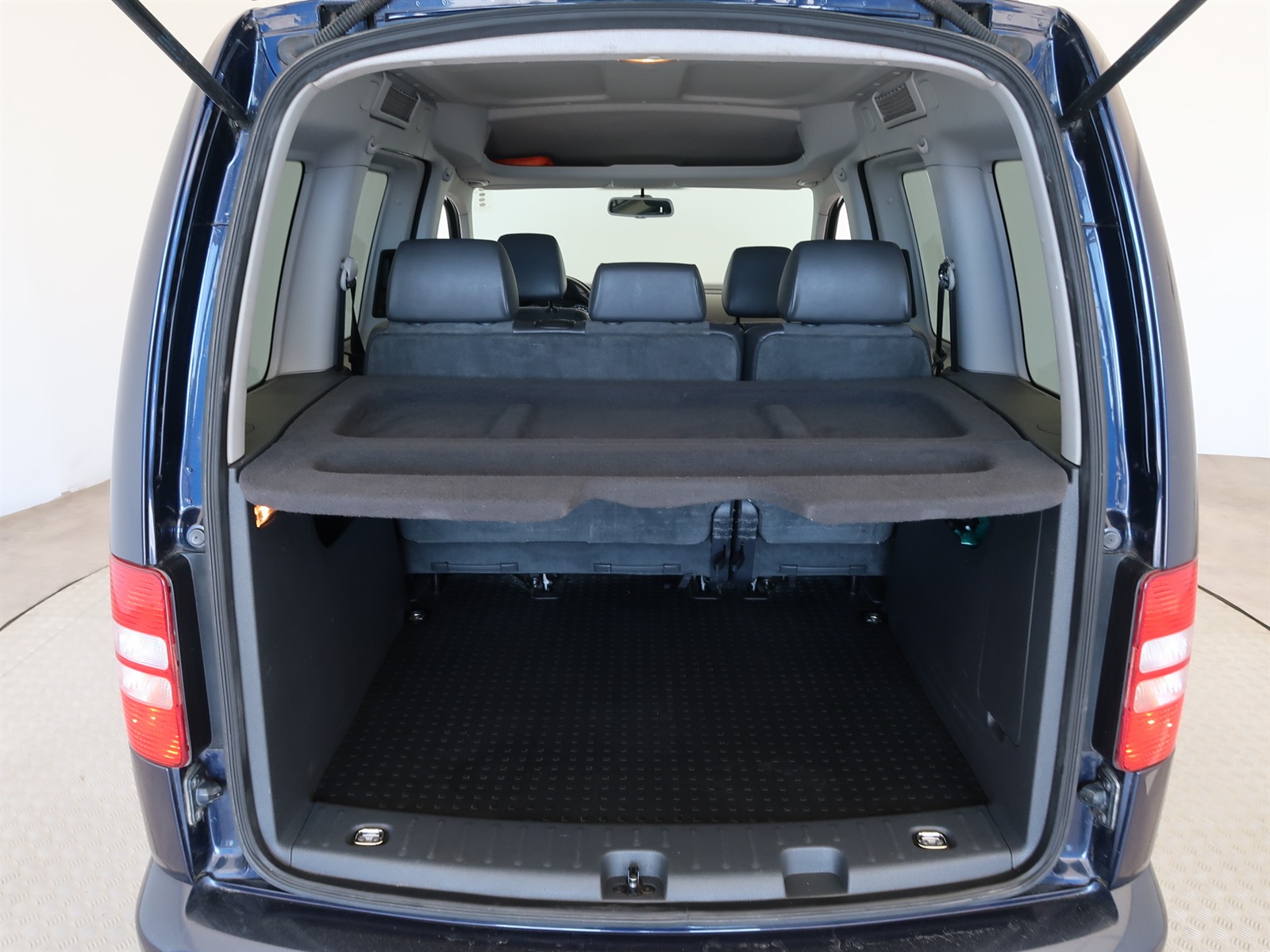 Volkswagen Caddy, 2012 - pohled č. 20