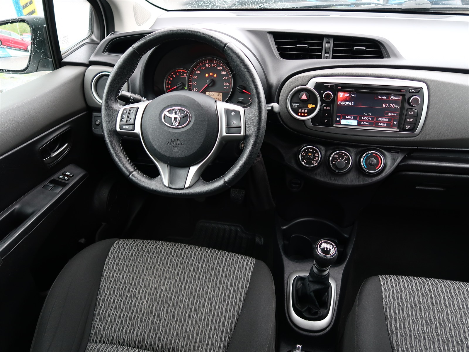 Toyota Yaris, 2013 - pohled č. 9