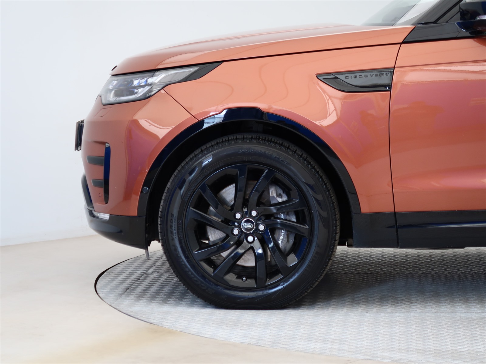Land Rover Discovery, 2019 - pohled č. 21