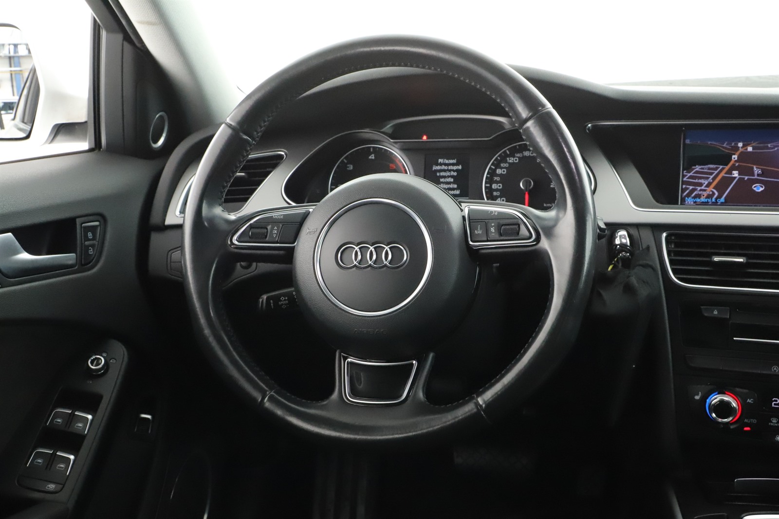 Audi A4 Allroad, 2012 - pohled č. 14
