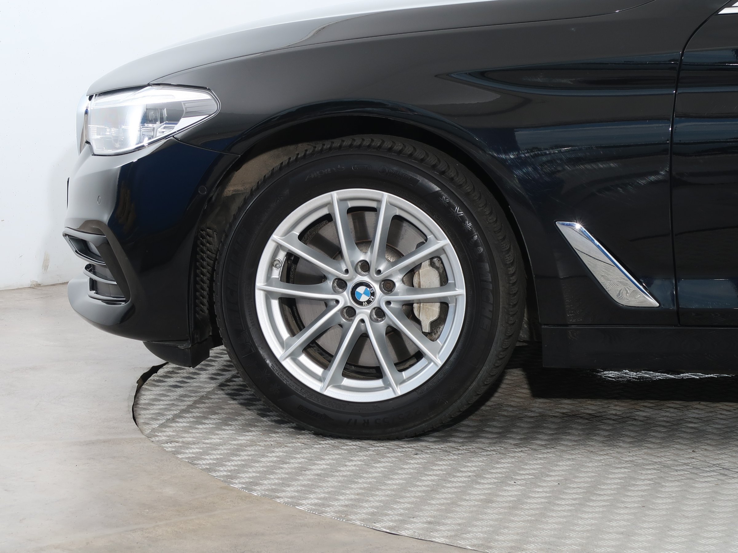 BMW Řada 5, 2020 - pohled č. 18
