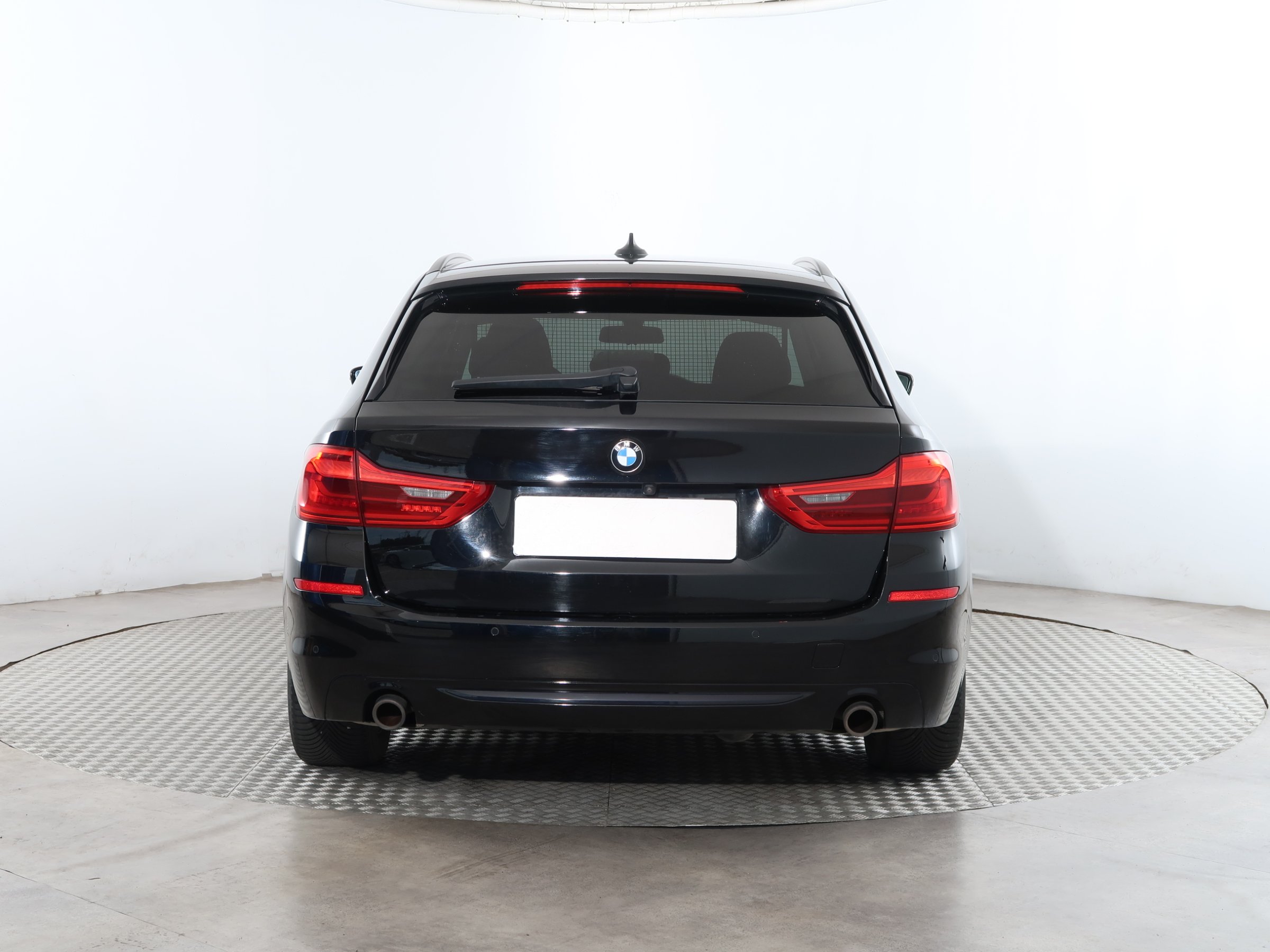 BMW Řada 5, 2020 - pohled č. 6
