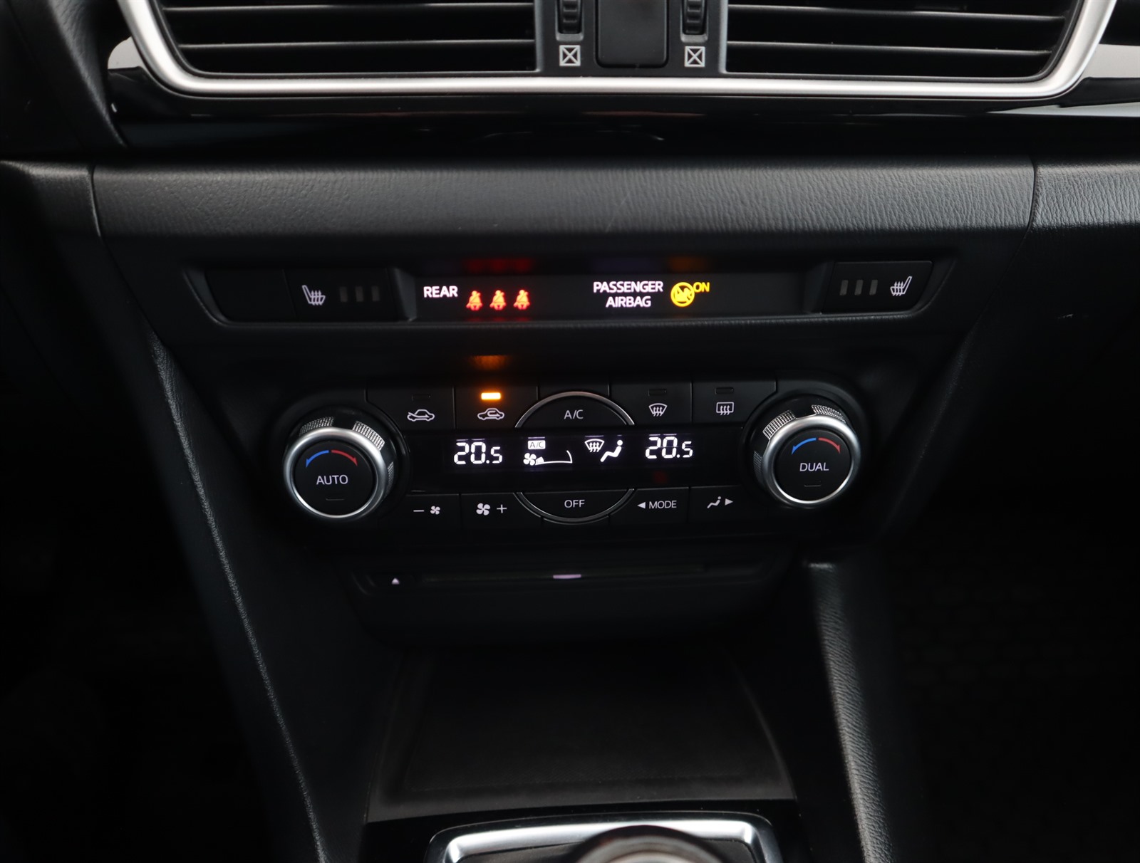 Mazda 3, 2015 - pohled č. 16