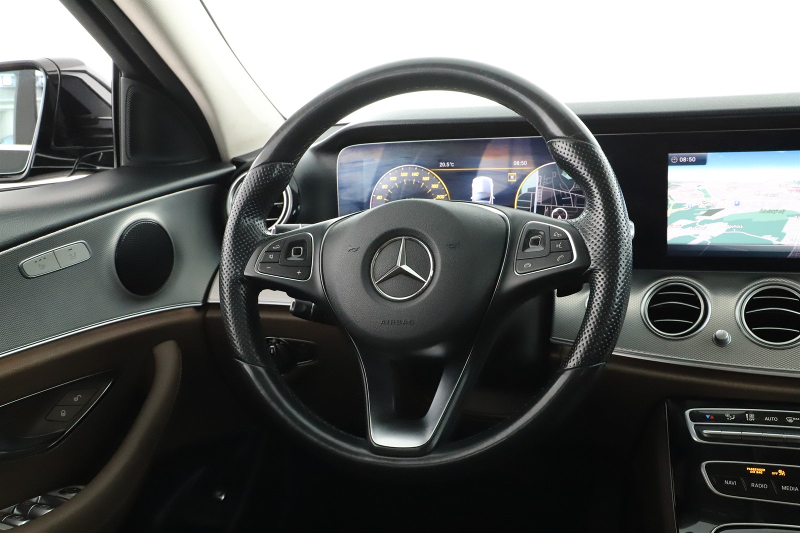 Mercedes-Benz E, 2017 - pohled č. 24