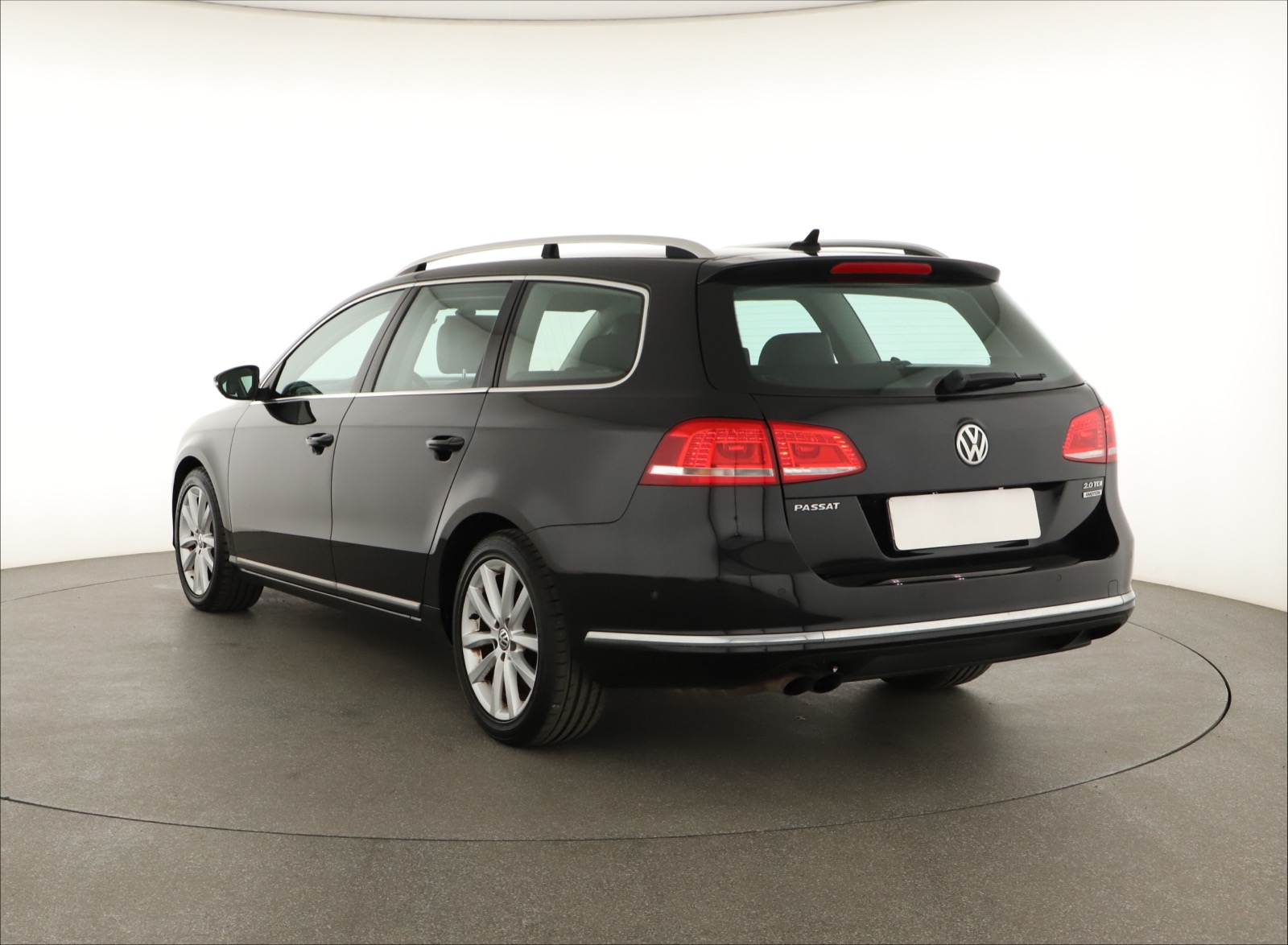Volkswagen Passat, 2011 - pohled č. 5