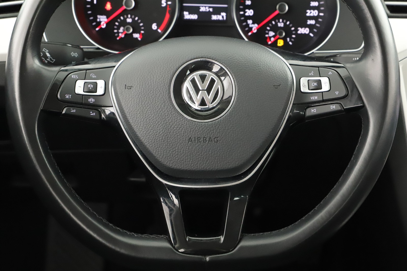 Volkswagen Passat, 2019 - pohled č. 14