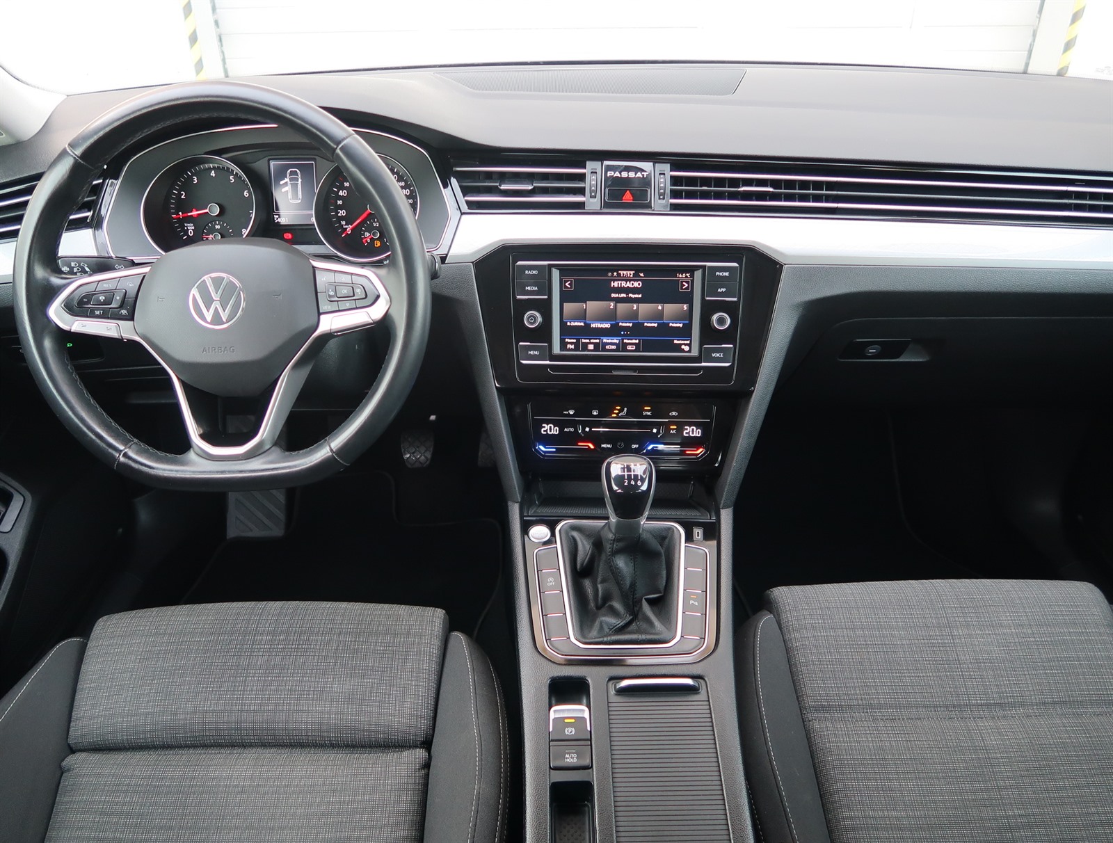 Volkswagen Passat, 2020 - pohled č. 10