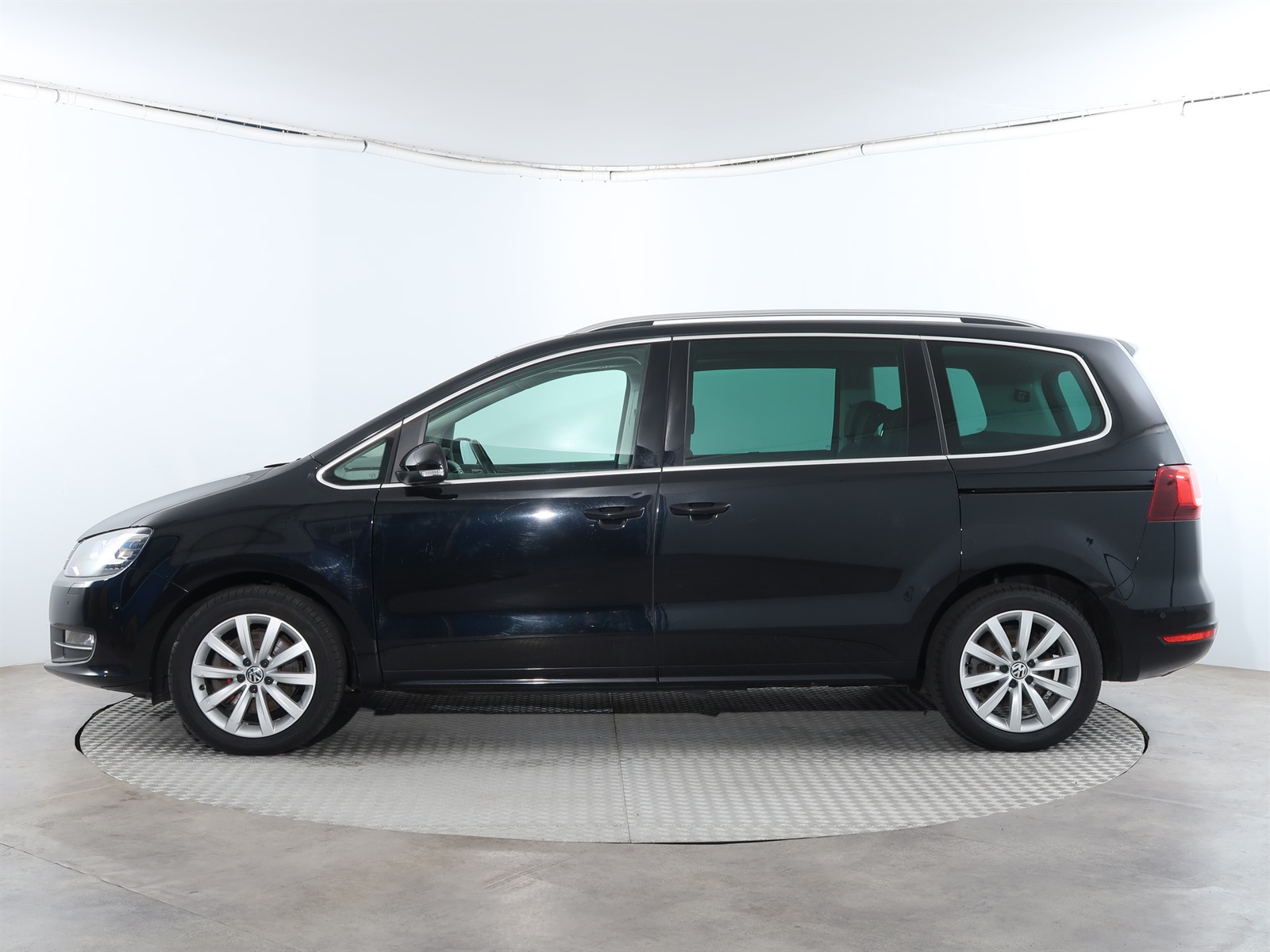 Volkswagen Sharan, 2016 - pohled č. 4