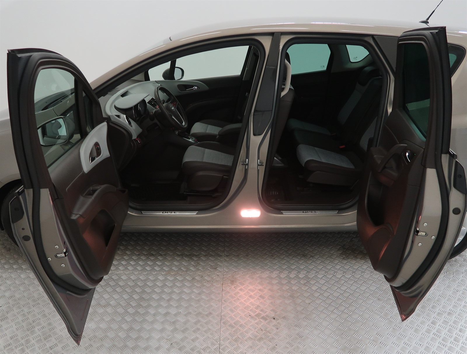 Opel Meriva, 2011 - pohled č. 26