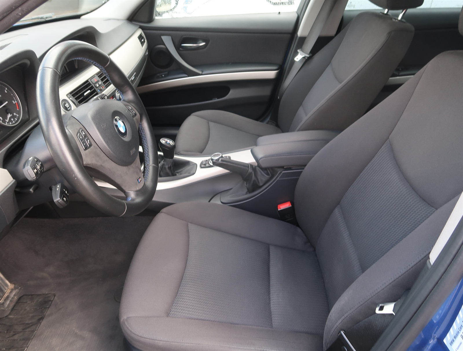 BMW Řada 3, 2011 - pohled č. 16