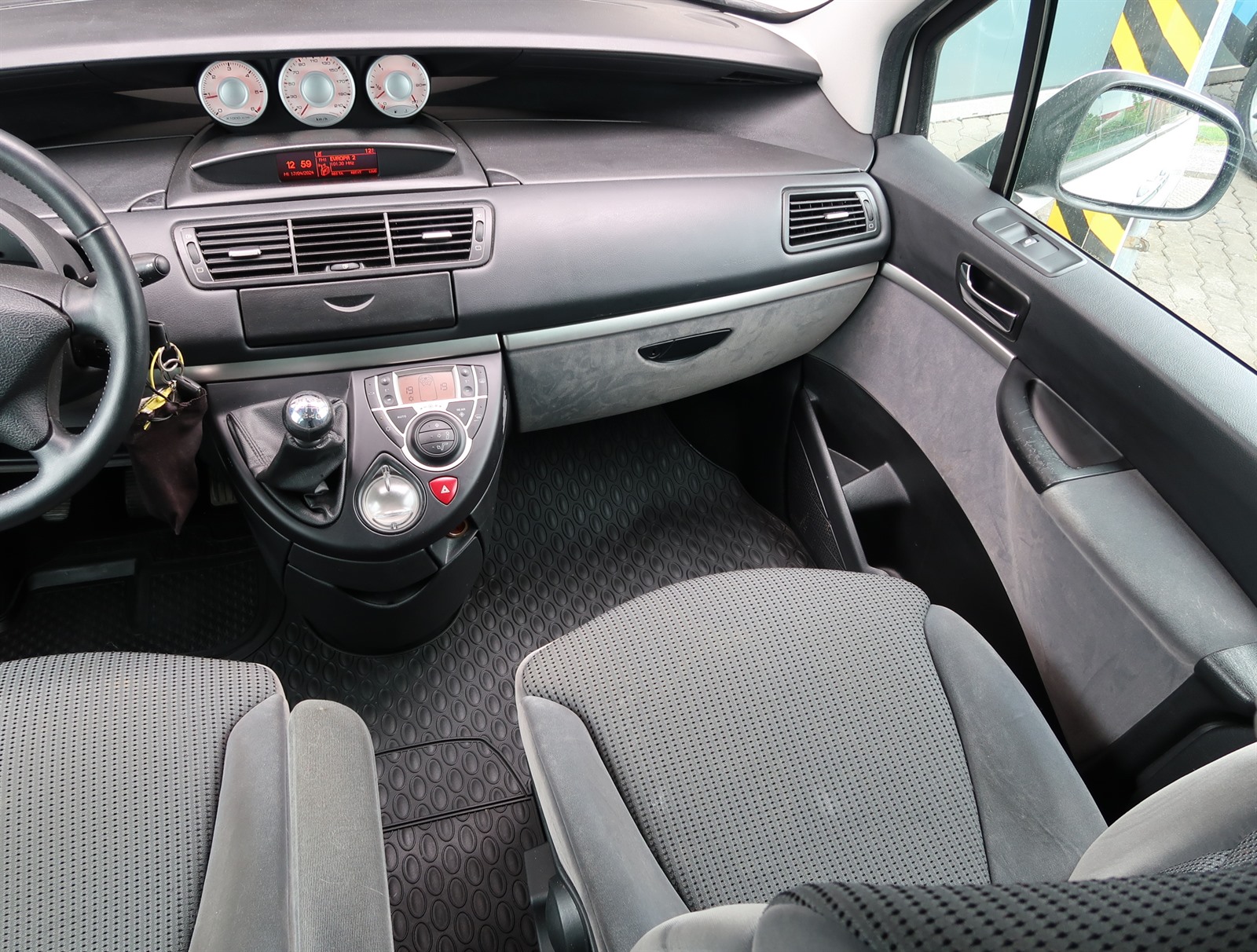 Peugeot 807, 2011 - pohled č. 11