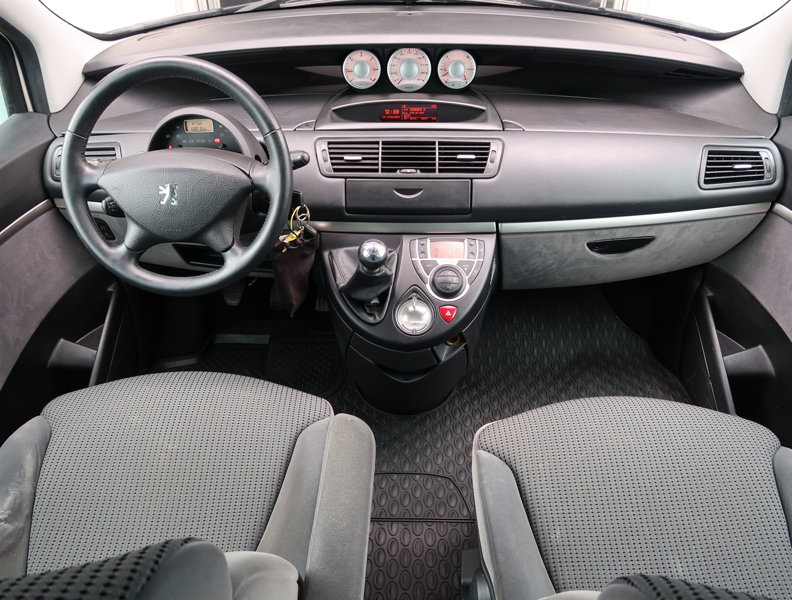 Peugeot 807, 2011 - pohled č. 10