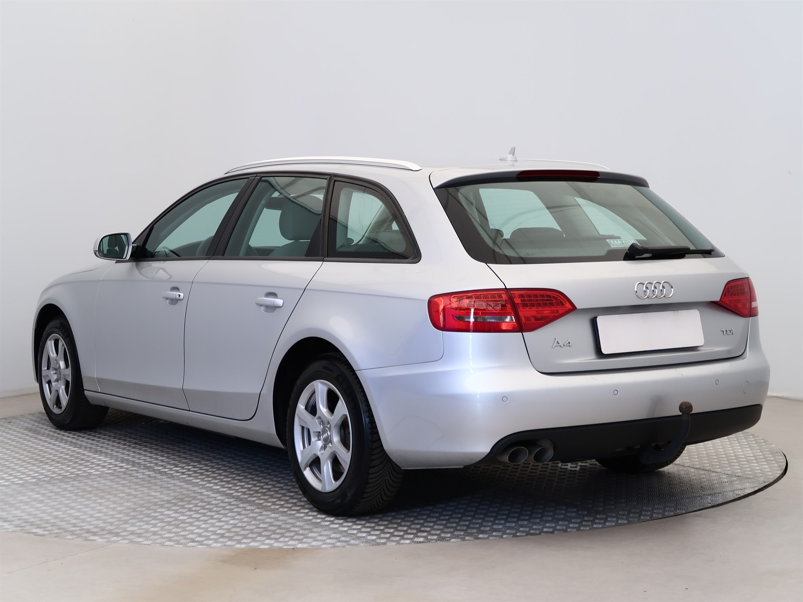Audi A4, 2011 - pohled č. 5