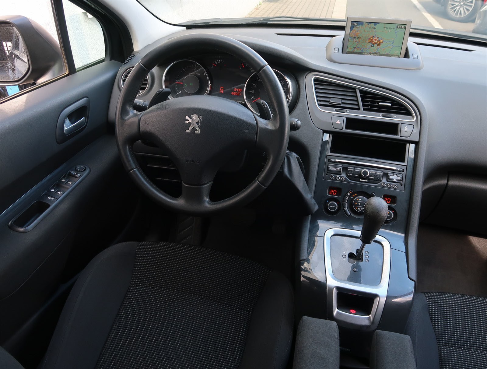 Peugeot 5008, 2014 - pohled č. 9