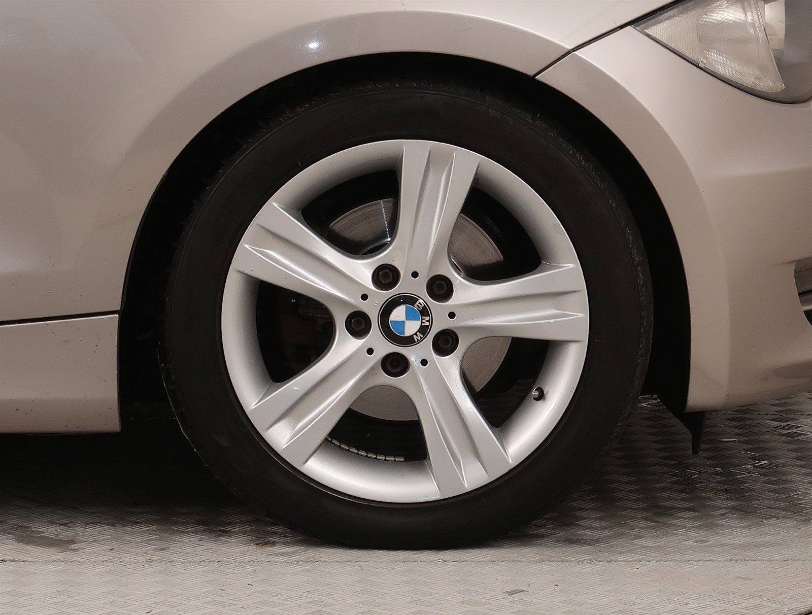 BMW 1, 2009 - pohled č. 21