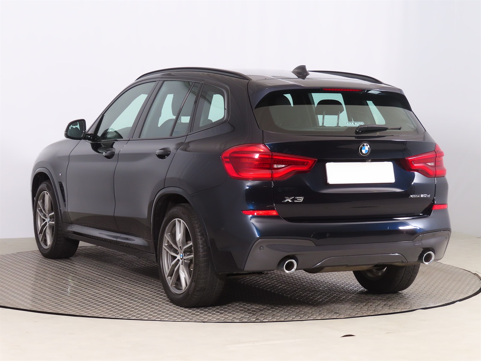 BMW X3, 2018 - pohled č. 5