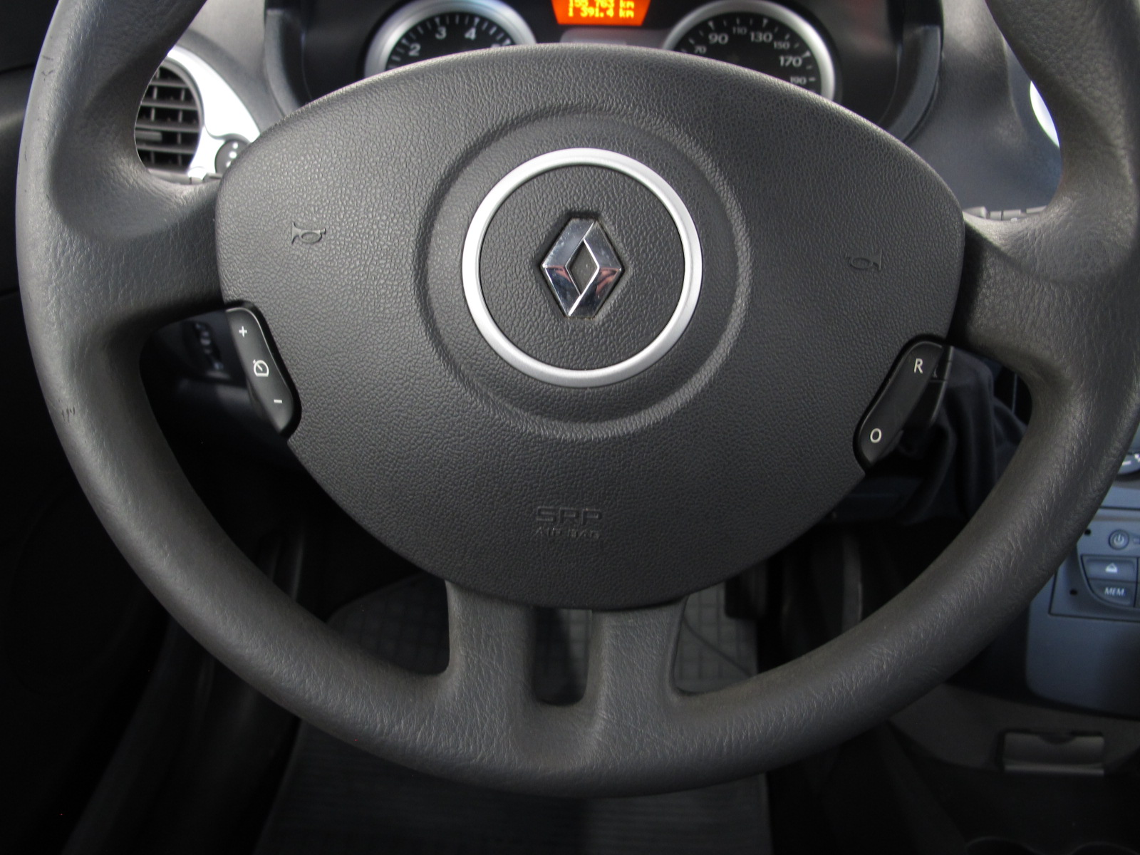Renault Clio, 2010 - pohled č. 18