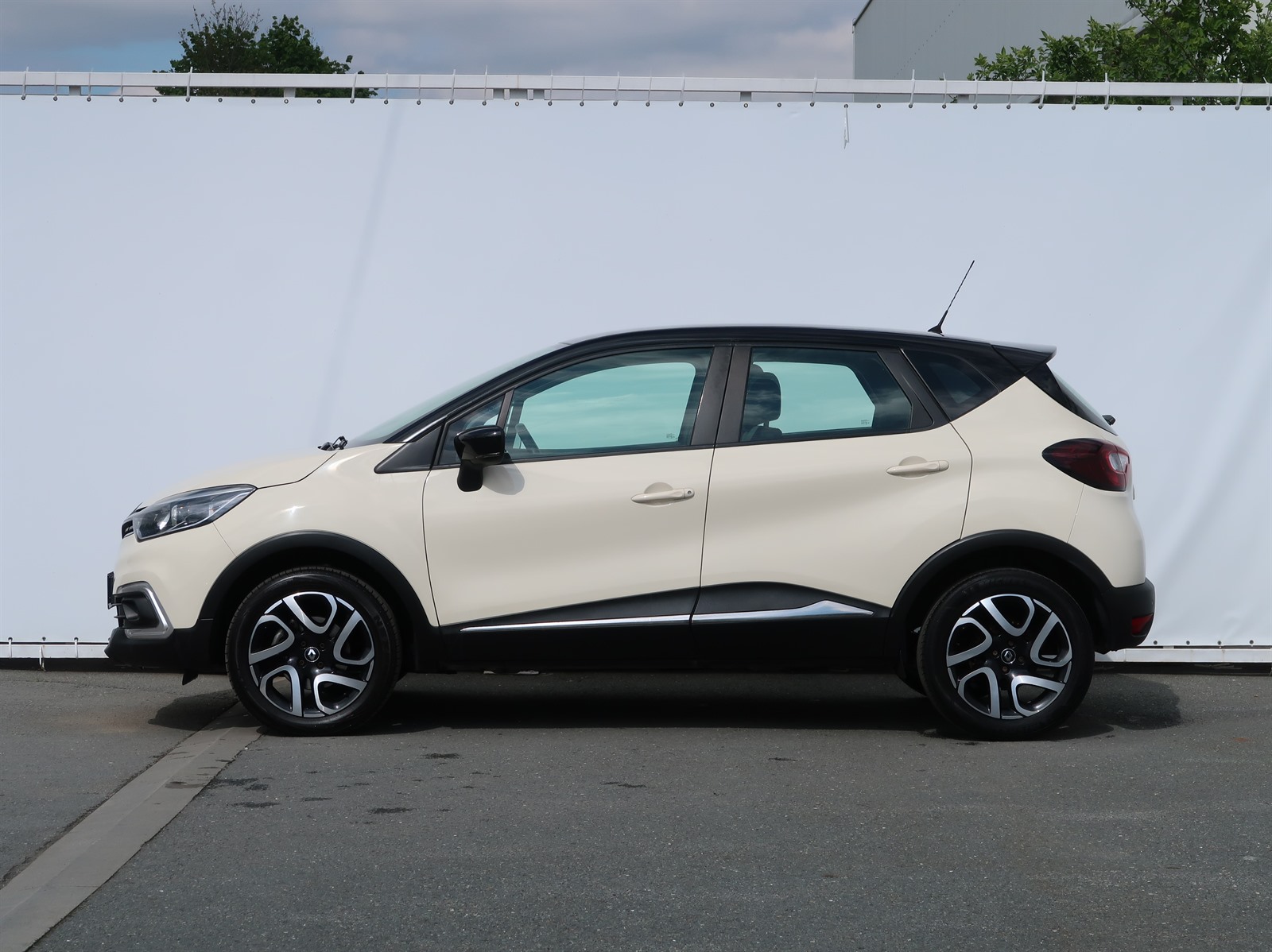 Renault Captur, 2017 - pohled č. 4