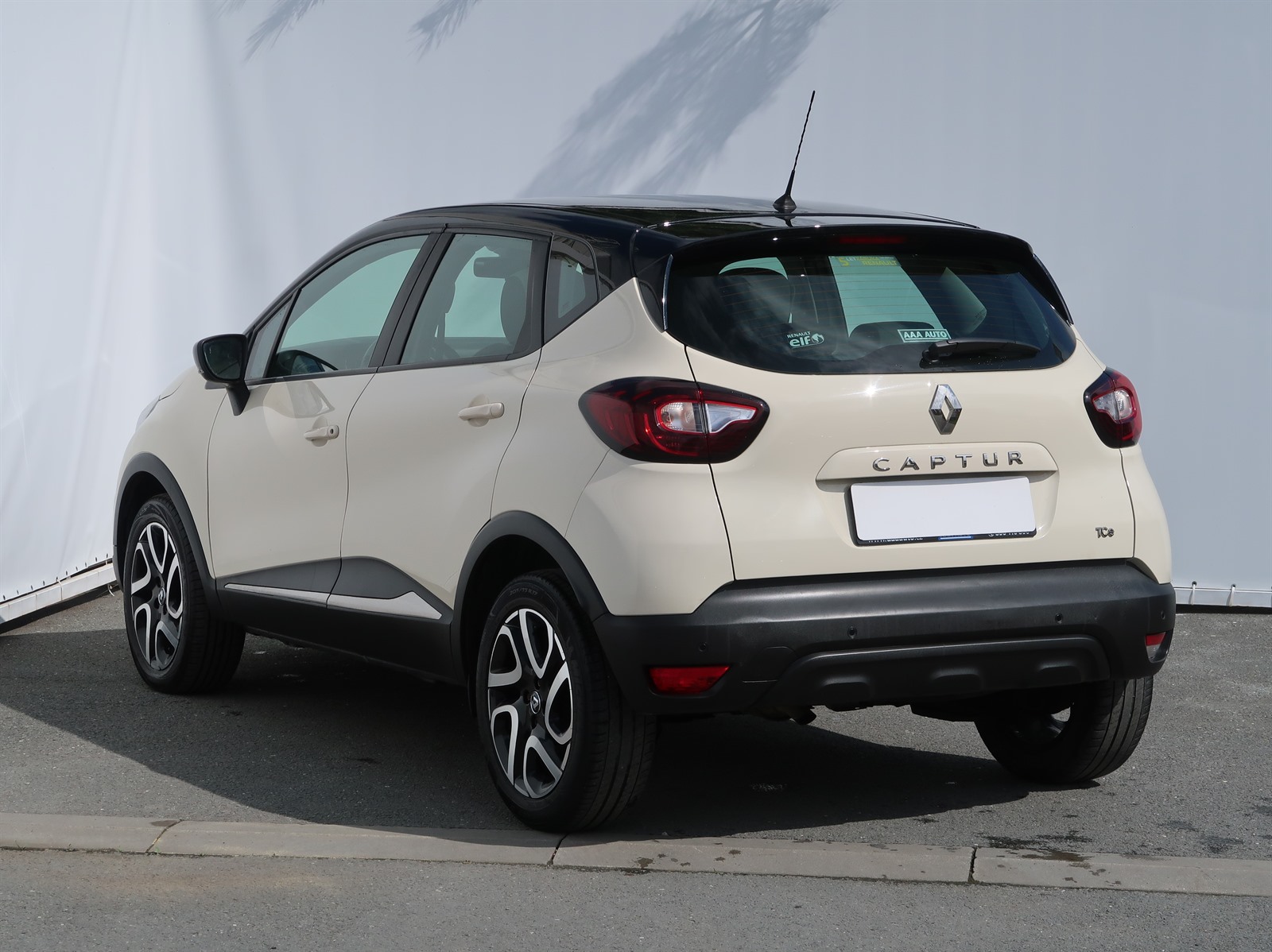Renault Captur, 2017 - pohled č. 5