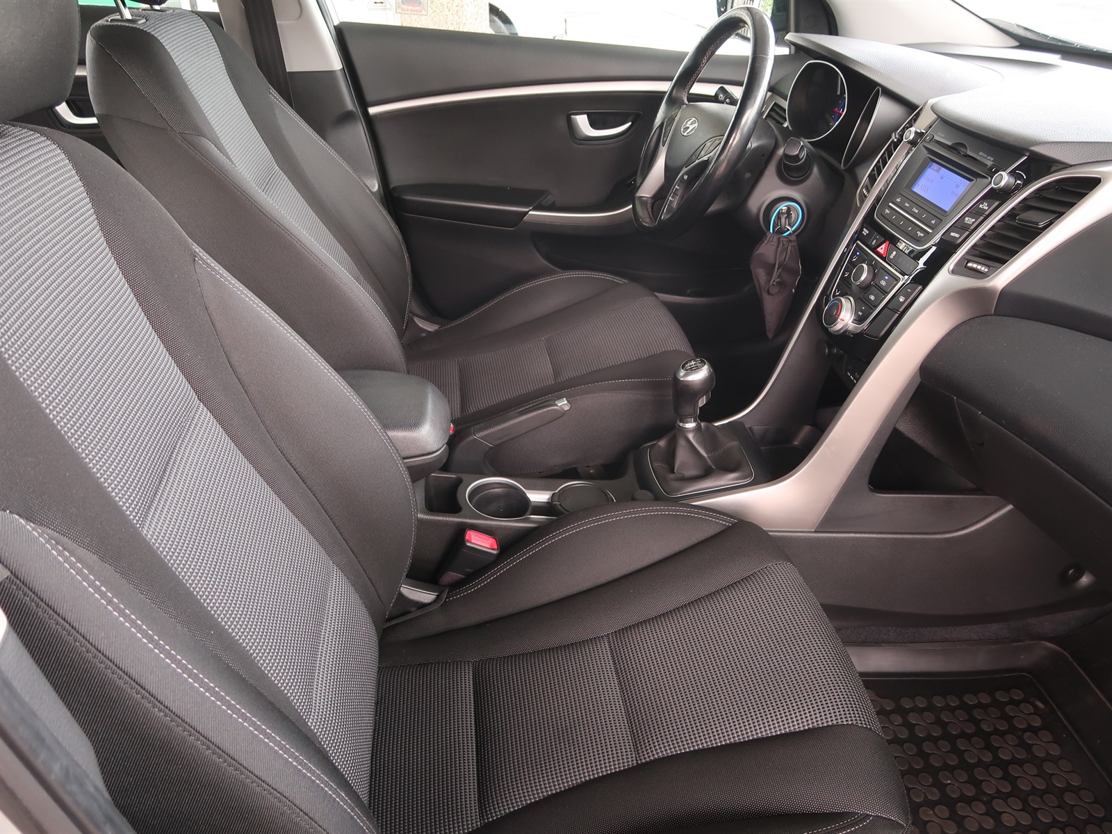 Hyundai i30, 2014 - pohled č. 12