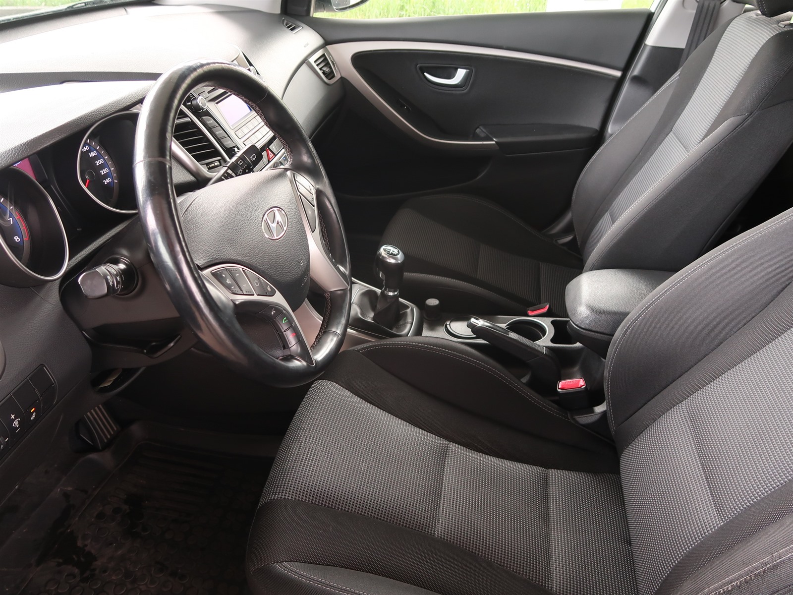 Hyundai i30, 2014 - pohled č. 16