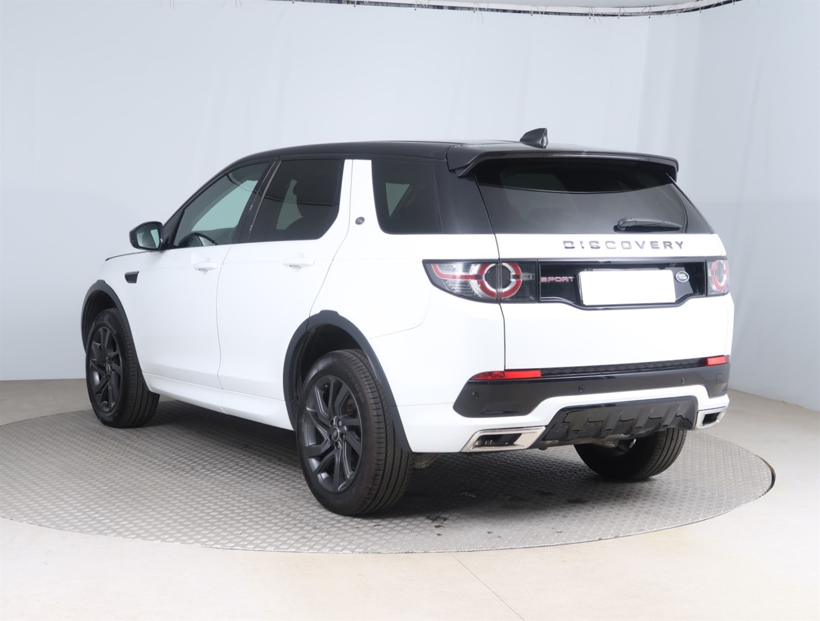 Land Rover Discovery Sport, 2017 - pohled č. 5