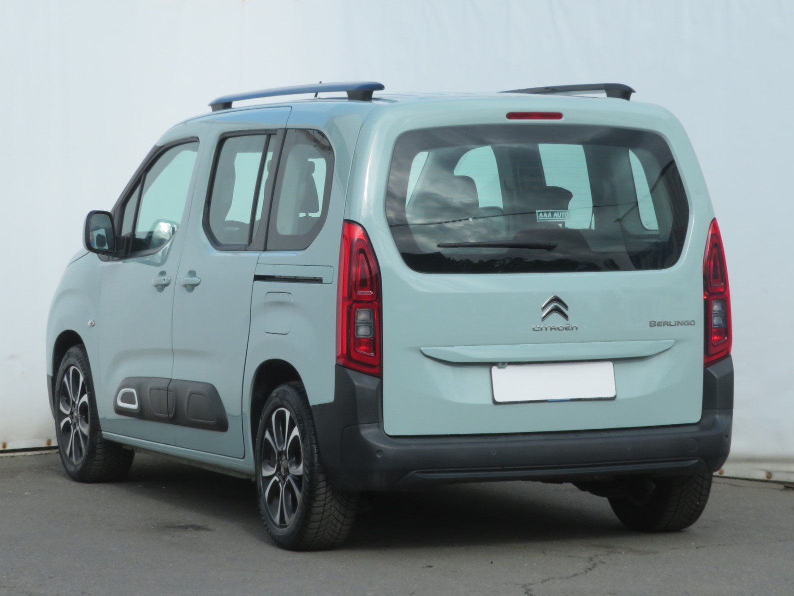 Citroën Berlingo, 2019 - pohled č. 5