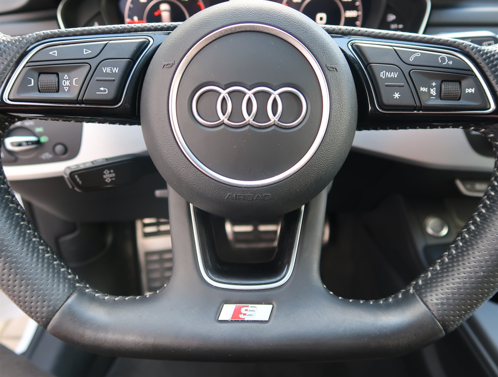 Audi A4, 2017 - pohled č. 26