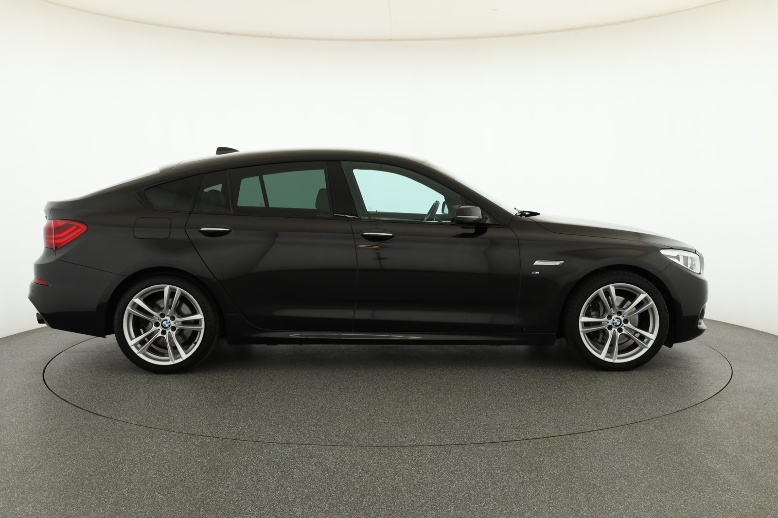 BMW 5GT, 2014 - pohled č. 8