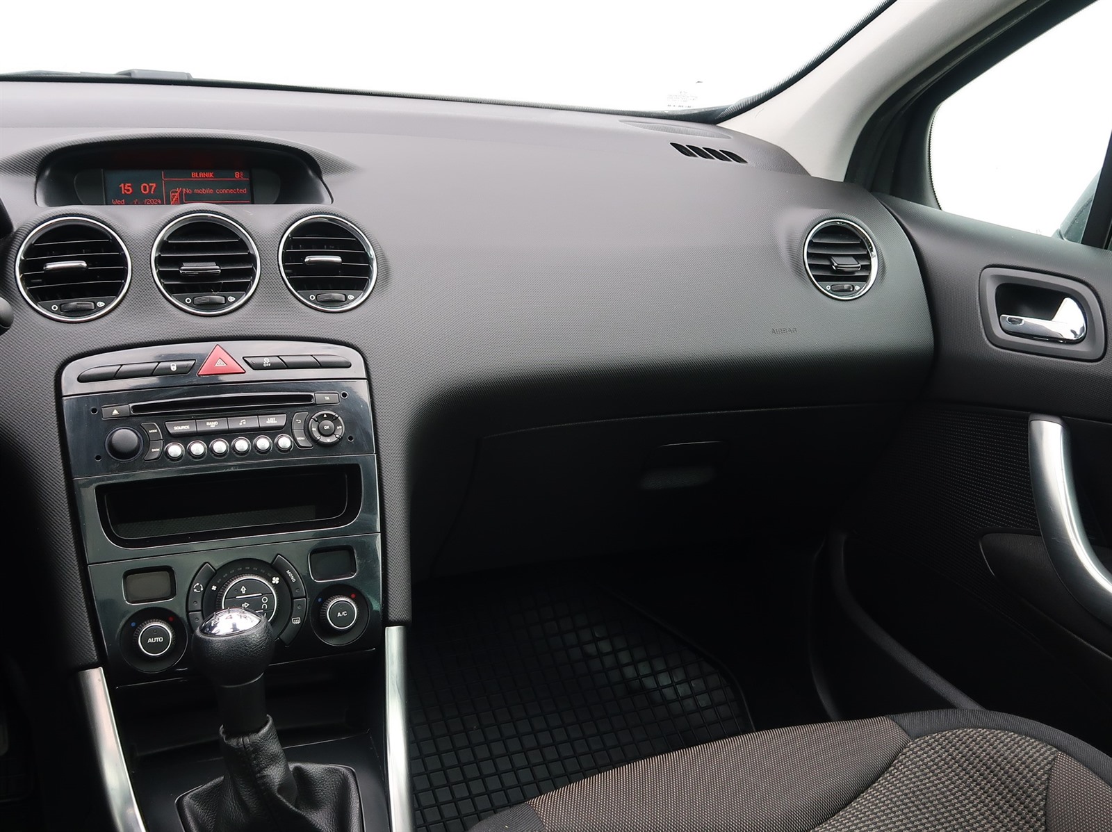 Peugeot 308, 2014 - pohled č. 11