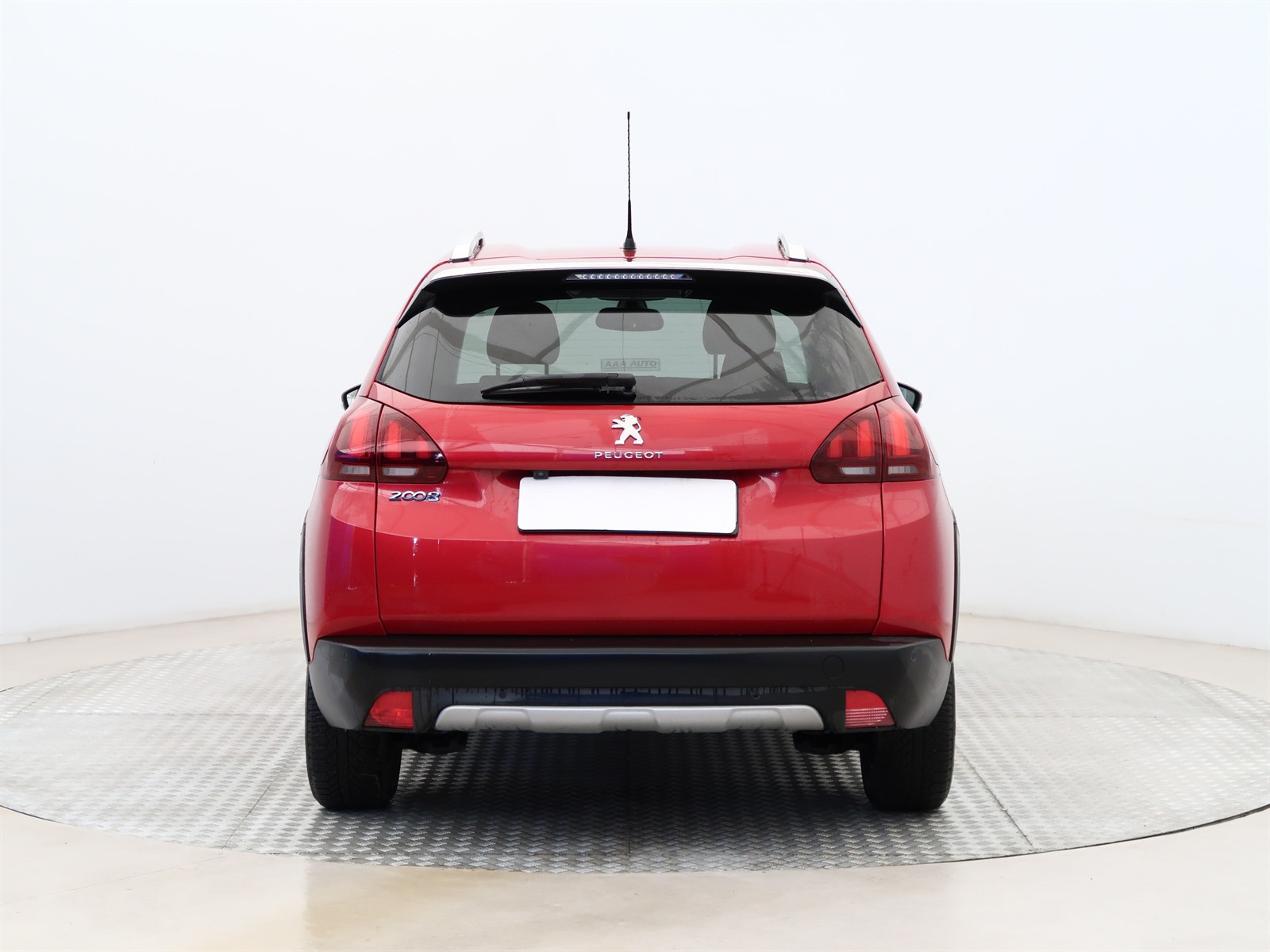 Peugeot 2008, 2018 - pohled č. 6