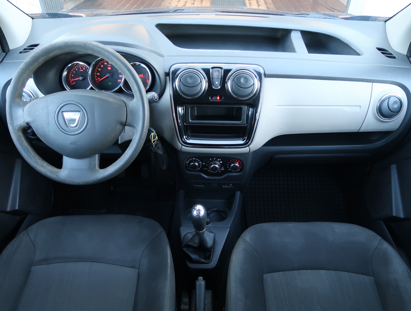 Dacia Dokker, 2014 - pohled č. 10