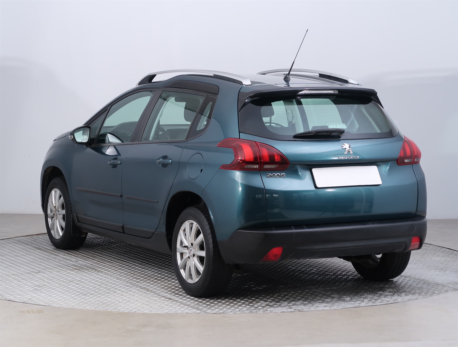 Peugeot 2008, 2018 - pohled č. 5