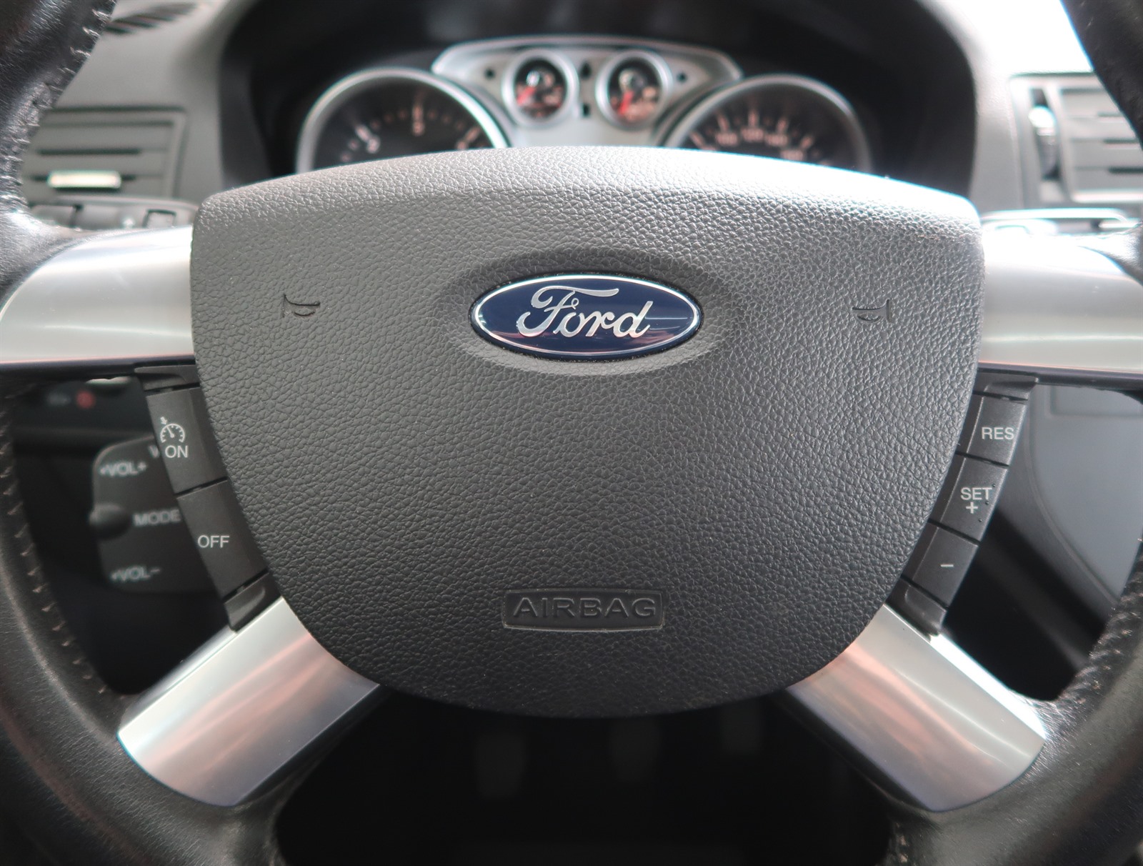 Ford C-MAX, 2009 - pohled č. 24