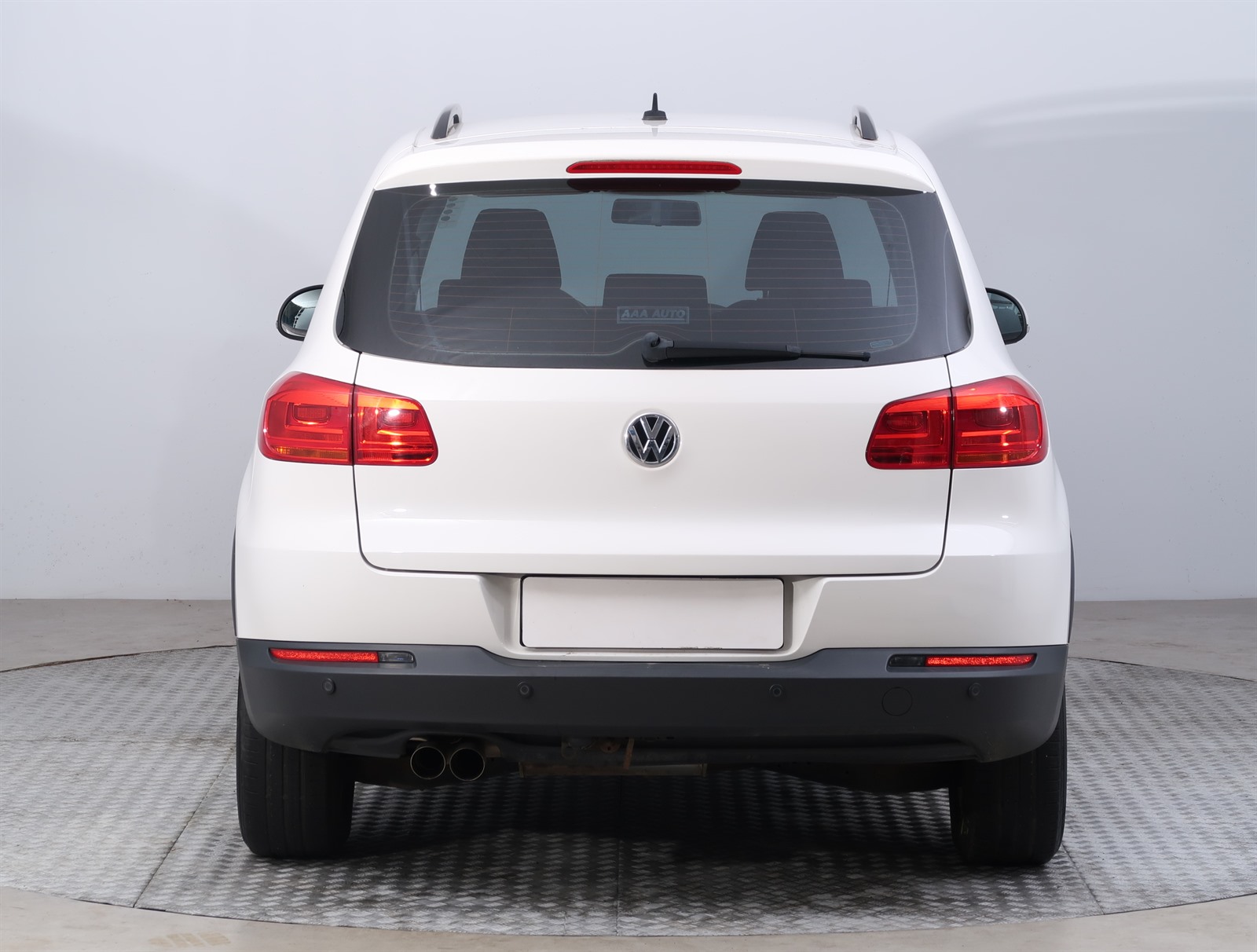 Volkswagen Tiguan, 2012 - pohled č. 6