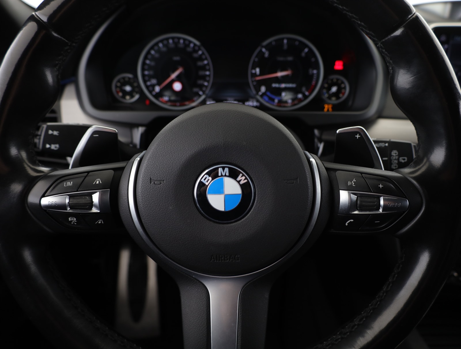 BMW X5, 2017 - pohled č. 14