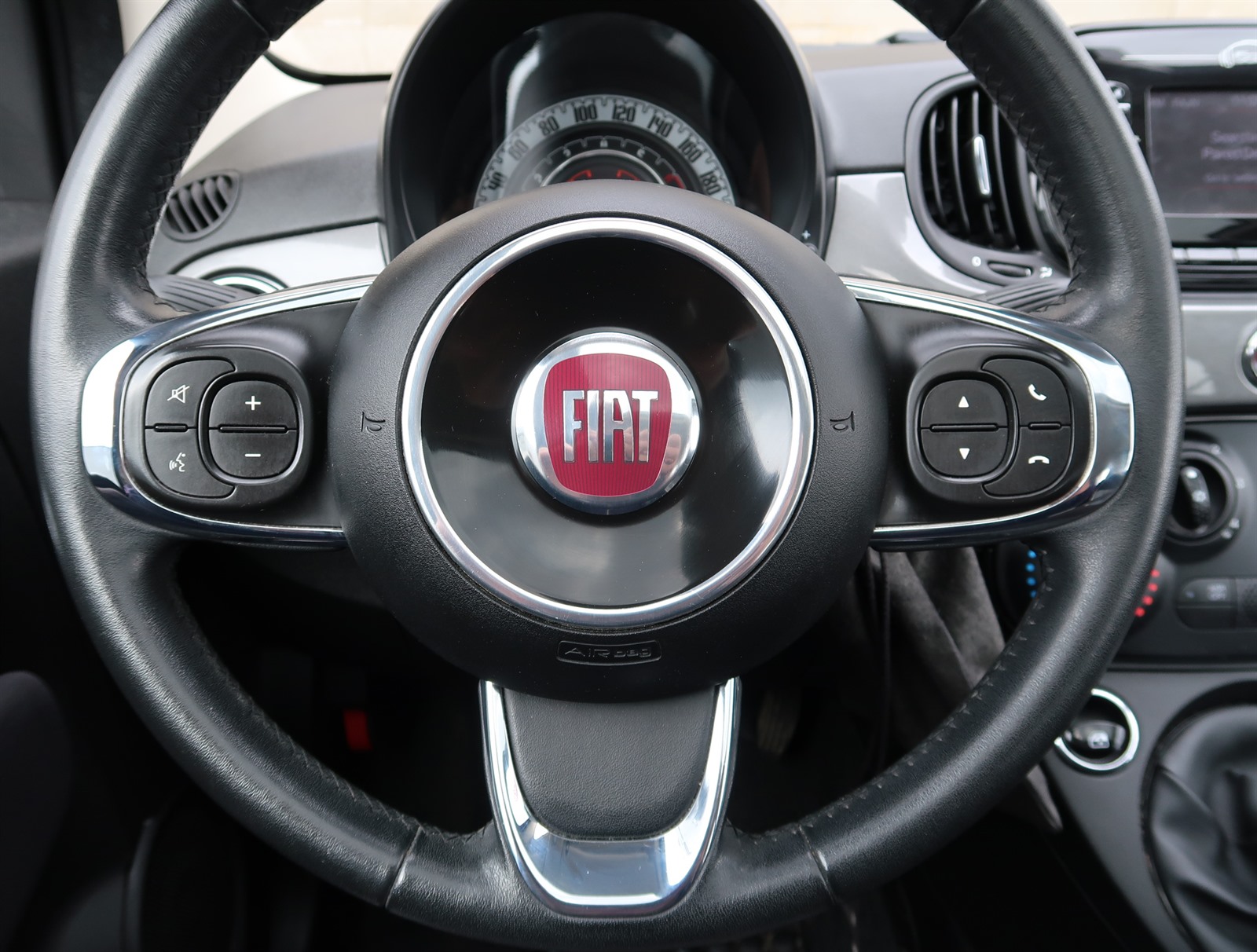 Fiat 500, 2018 - pohled č. 18